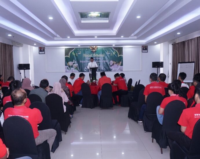 Tradisi Syawalan dan Penghargaan Karyawan: Royal Darmo Malioboro Terus Mempererat Keharmonisan dan Apresiasi Kinerja