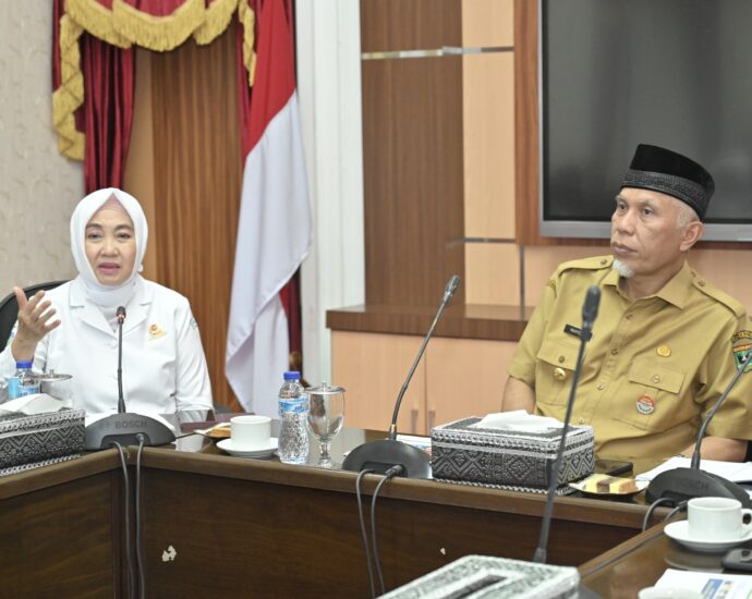 Gubernur Mahyeldi Bahas Langkah Mitigasi Banjir Lahar Dingin Gunung Marapi