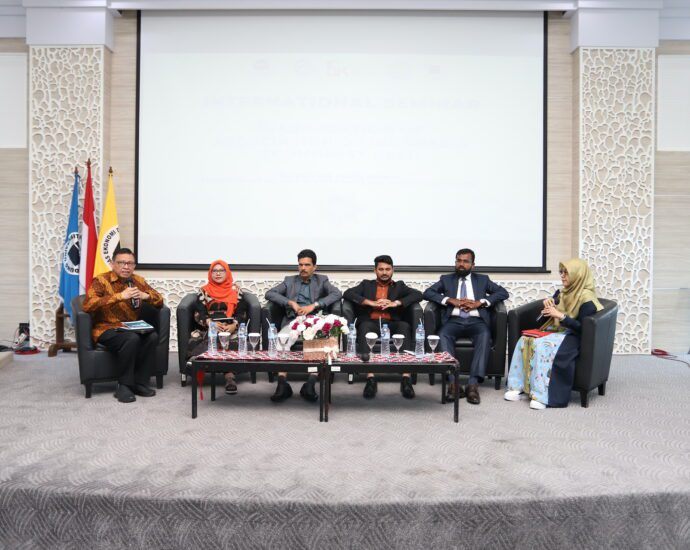 Seminar Internasional di Unisba Bahas "Climate and Health Finance" dan Pelantikan Kepengurusan ISEI Periode 2024-2027