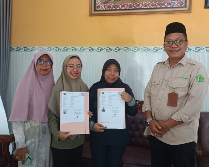 Beternak Sapi, Kakak Beradik Asal Kulon Progo Daftar Haji di Usia Muda