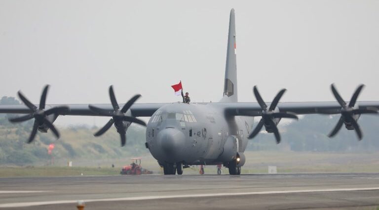 Pesawat Kelima C-130J-30 Super Hercules Pesanan Kementerian Pertahanan RI Tiba di Jakarta