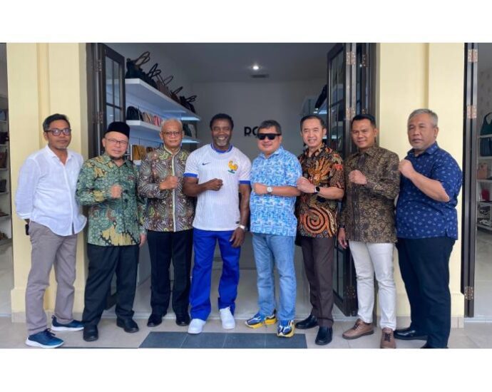 KemenKopUKM Tingkatkan Daya Saing Perajin Kulit di RPB Garut Melalui Pelatihan SDM