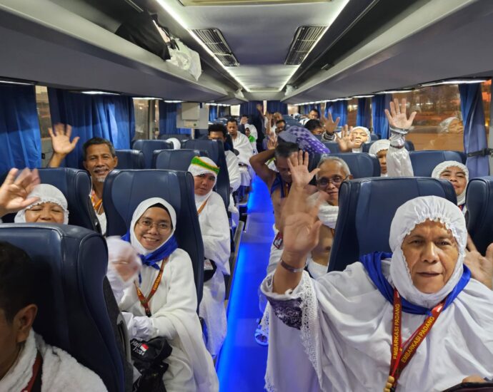Keberangkatan Gelombang Kedua Dimulai, 16 Kloter Jemaah Haji Indonesia Tiba di Jeddah Hari Ini