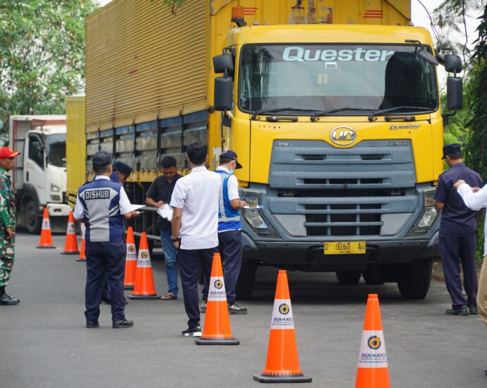 Jasa Marga Menjaring 205 Kendaraan Berat Pada Gelar Operasi ODOL di tol cipularang