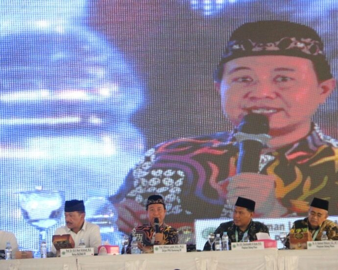 Kemenag: Perlu Penguatan Fatwa Ulama untuk Perlindungan Jemaah Haji Lansia
