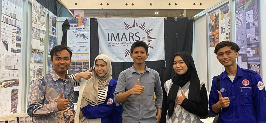 Kreativitas Mahasiswa Arsitektur IMARS ITB Ahmad Dahlan Jakarta Dipameran ICE BSD