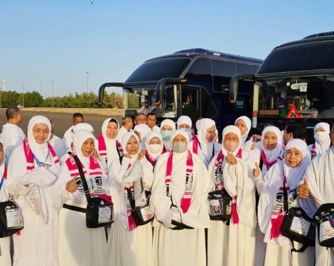 Kloter 24 Jemaah Haji Tangsel Berangkat ke Mekah