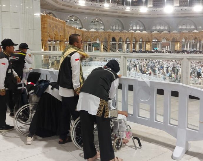 PPIH Fasilitasi Jemaah yang Belum ke Masjidil Haram untuk Berdoa di Depan Ka’bah