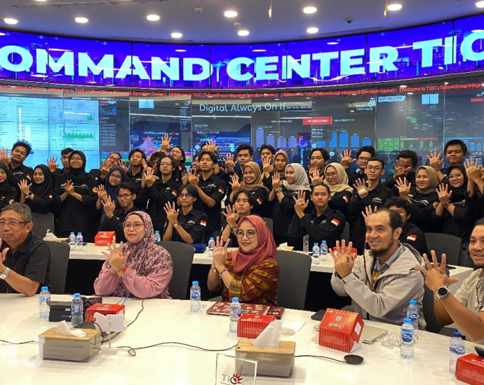 Himpunan Mahasiswa Teknik Informatika UMJ Kunjungi PT Telkom Indonesia