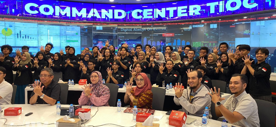 Himpunan Mahasiswa Teknik Informatika UMJ Kunjungi PT Telkom Indonesia