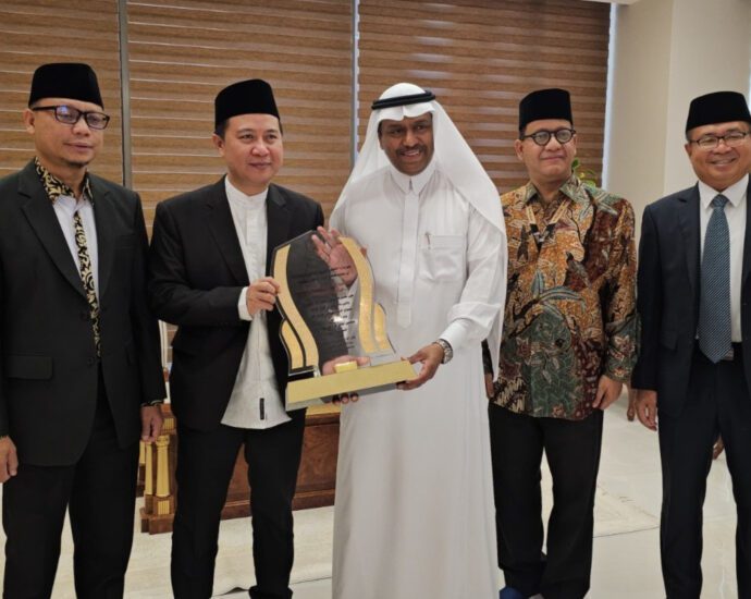 PPIH dan Wakil Menteri Haji Saudi Bahas Kontrak Jangka Panjang Layanan Haji