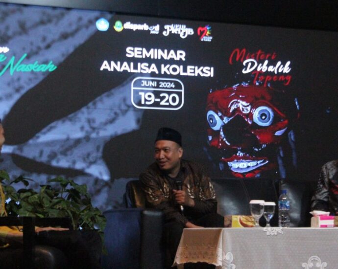 Makna Naskah Kuno dan Topeng di Museum Sri Baduga