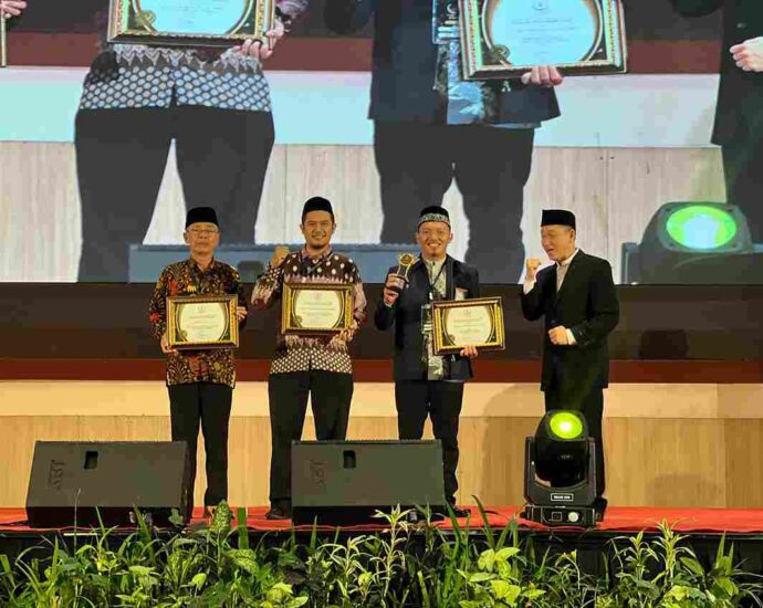 Rumah Zakat Perwakilan Jawa Barat, Sabet Penghargaan Laporan Keuangan Terbaik