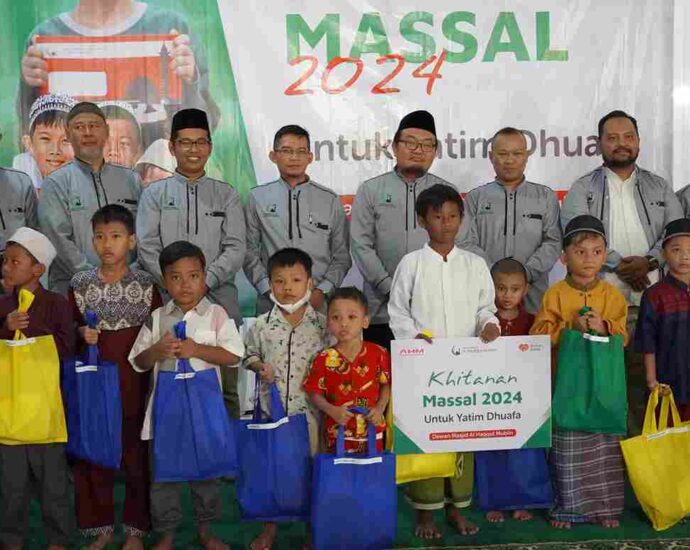 Dewan Masjid Al Haqqul Mubbiin bersama Rumah Zakat Mengadakan Khitanan Massal 2024 untuk Yatim dan Dhuafa