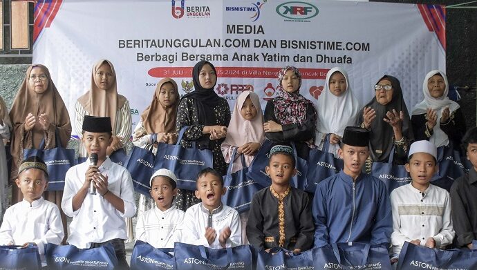 Usung Semangat Membahagiakan, Raker Berita Unggulan Berbagi Bersama Anak Yatim dan Lansia