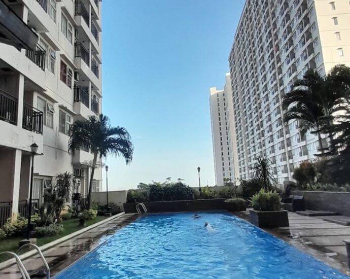 Hotel Santika Margonda HUT Ke-11 Gelar Baksos Donor Darah