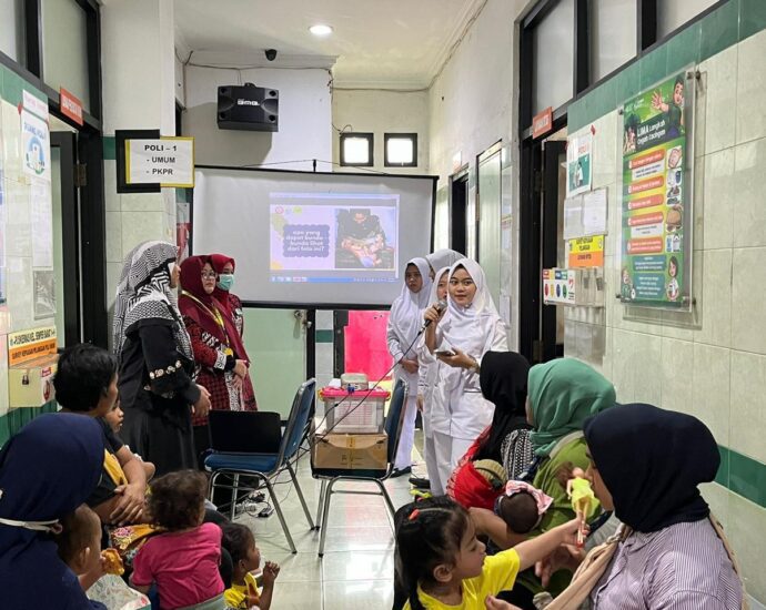 Mahasiswa dan Dosen UMJ Promosi Gelar Edukasi Pekan ASI Sedunia