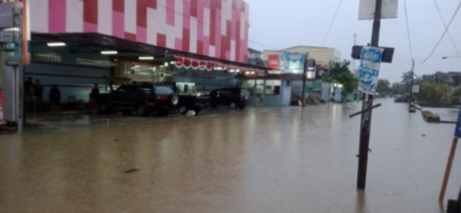 banjir Mamuju