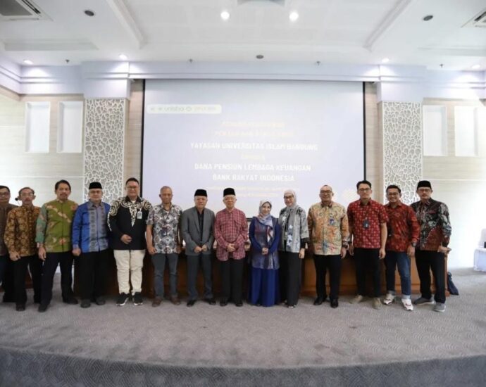 Persiapkan Dana Pensiun, Unisba dengan DPLK BRI Tanda Tangani Mou
