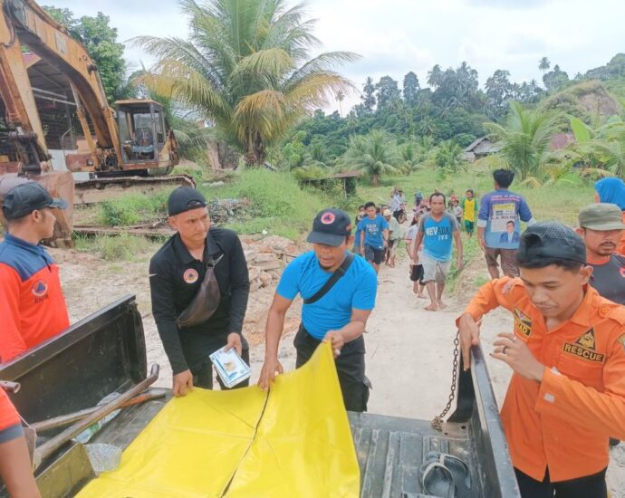 Tanah longsor Padang Pariaman