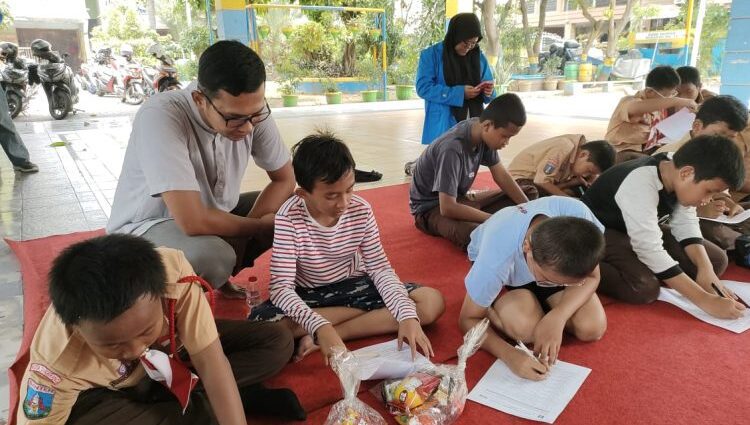 Universitas BSI Gelar Pengabdian Masyarakat Berfokus pada Literasi Digital di Tangerang