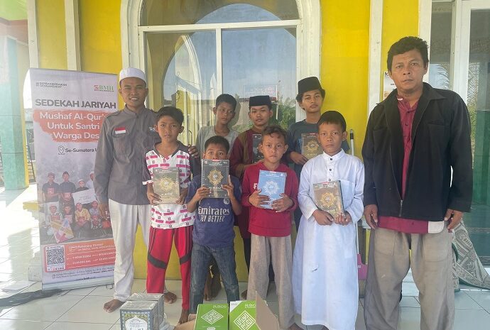 BMH Sumut Sebarkan Cahaya Ilmu di Pesisir Bagan Percut: 80 Mushaf Al-Qur'an Disalurkan untuk Remaja