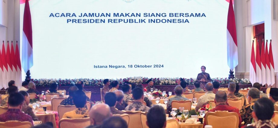 Presiden Jokowi Gelar Jamuan Santap Siang Terakhir dengan Kabinet Indonesia Maju di Istana Negara