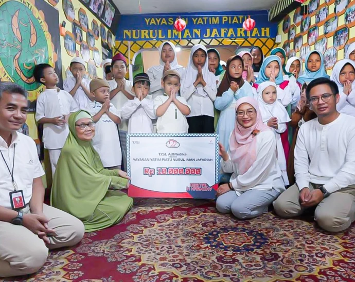 AdMedika Berikan Bantuan Sosial di Yayasan Yatim Piatu Nurul Imam Jafariah, Jakarta Pusat