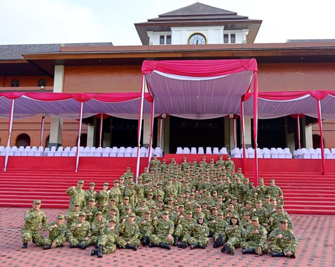 Retreat Kabinet Merah Putih di Akmil Magelang: Bangun Kekompakan dan Disiplin Bersama