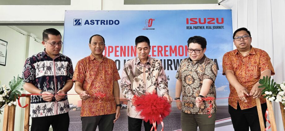 Isuzu Resmikan Outlet Astrido Isuzu Purwakarta, Perluas Jangkauan di Jawa Barat