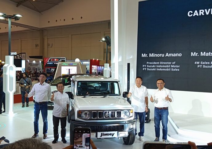Suzuki Jimny 5-Door White Rhino Edition: SUV Tangguh dengan Sentuhan Eksklusif