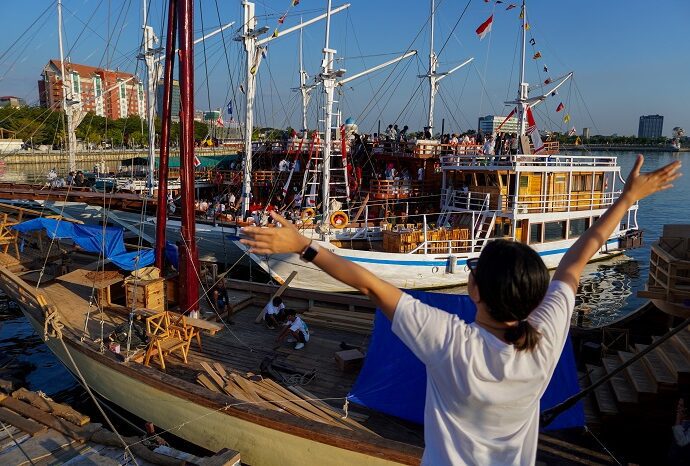 Pantai Losari: Surga Tersembunyi di Pusat Kota Makassar yang Wajib Dikunjungi