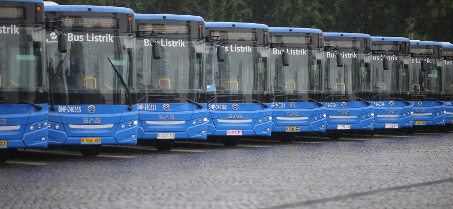 SAG Siapkan 90 Bus Listrik Golden Dragon untuk Dukung Transjakarta