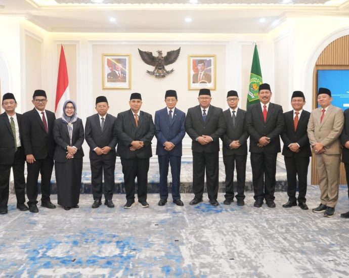 Menag Lantik 18 Pejabat Eselon II, Tekankan Keikhlasan dan Sinergi