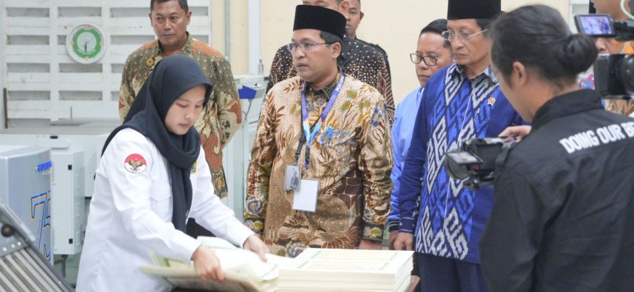 Menag Resmikan Percetakan Al-Qur’an Modern, Solusi Kekurangan Mushaf di Pelosok