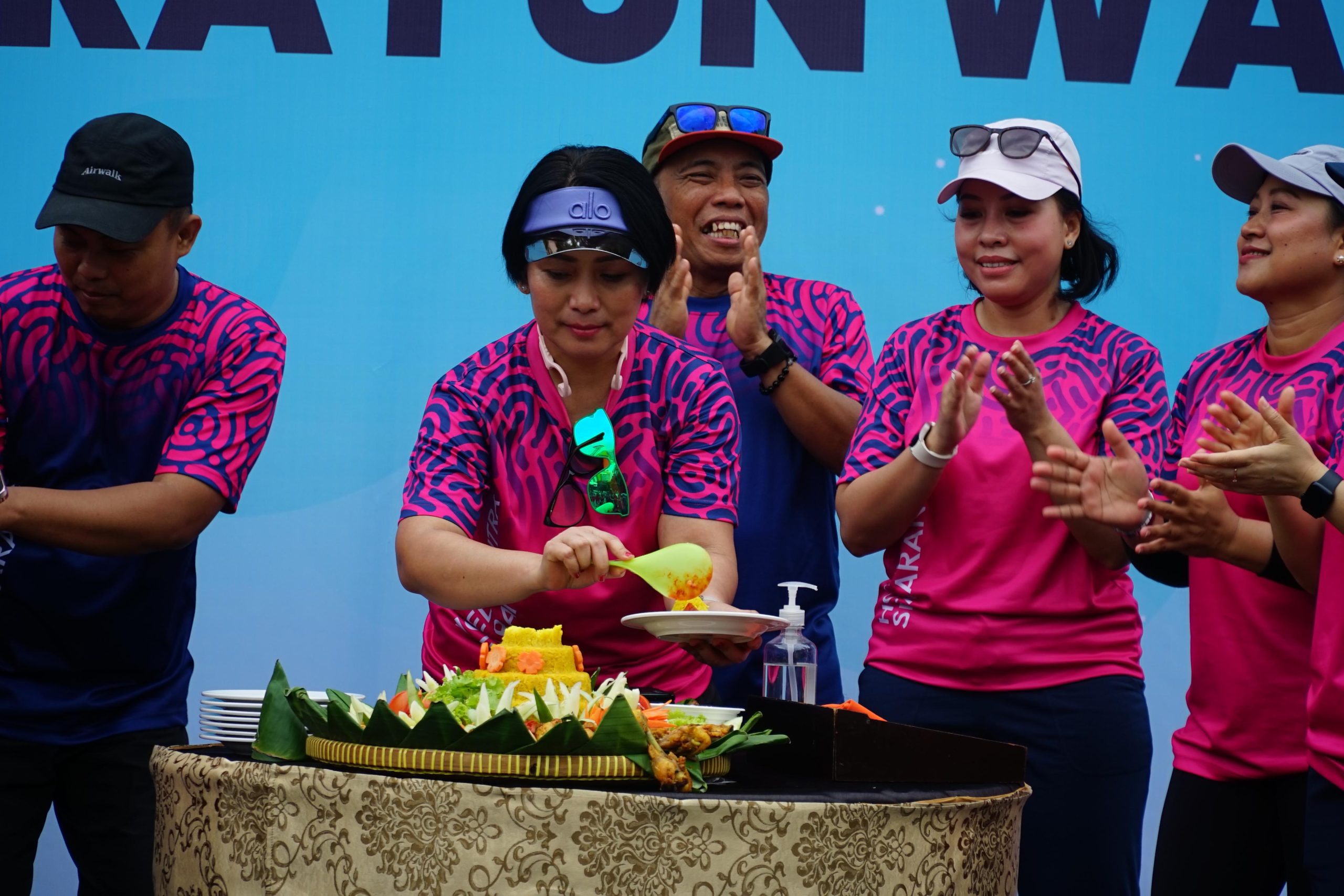 Hotel Ciputra Semarang Rayakan Ulang Tahun ke 29 Gelar Acara Fun Walk 2024 di Area Simpang Lima Semarang