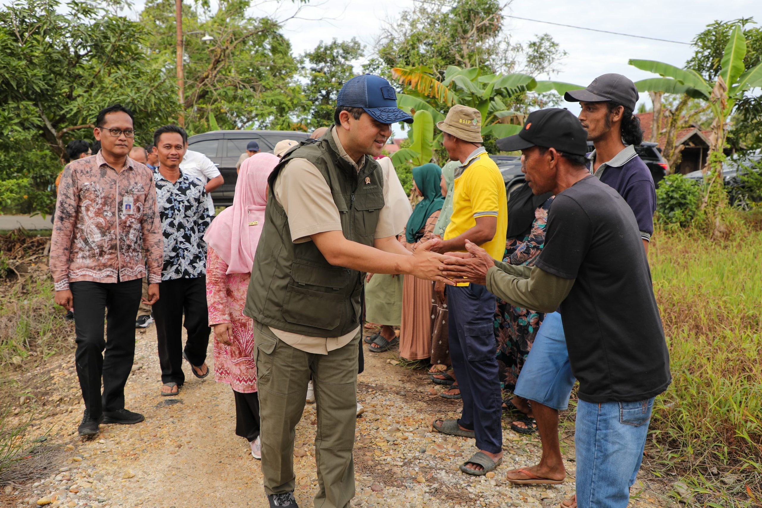 Dalam kunjungannya ke kawasan transmigrasi Dadahup, Iftitah bersama rombongan diterima oleh jajaran Kementan, Balai Wilayah Sungai Kalimantan II Ditjen Sumber Daya Air Kementerian Pekerjaan Umum, serta perwakilan tokoh masyarakat Dadahup.