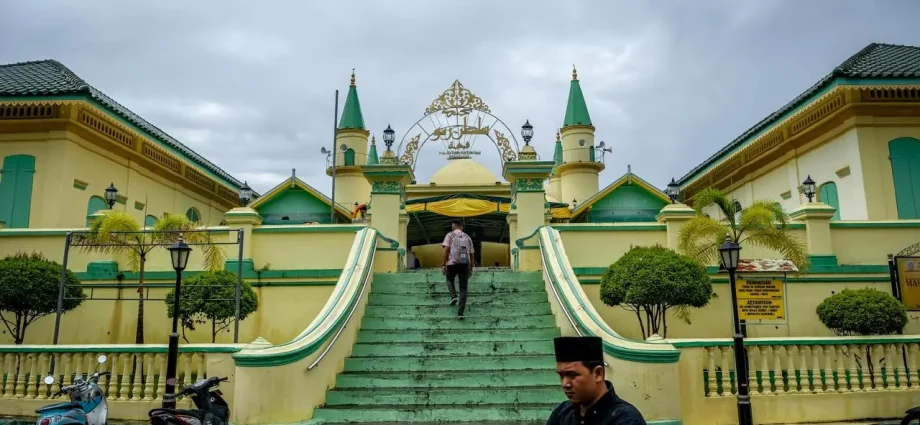 Pesona Pulau Penyengat, Ikon Wisata Sejarah yang Memikat Perhatian