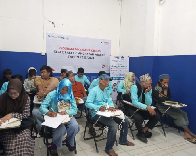 Kilang Dumai Lanjutkan Program Pertamina Cerdas untuk Pendidikan Kesetaraan