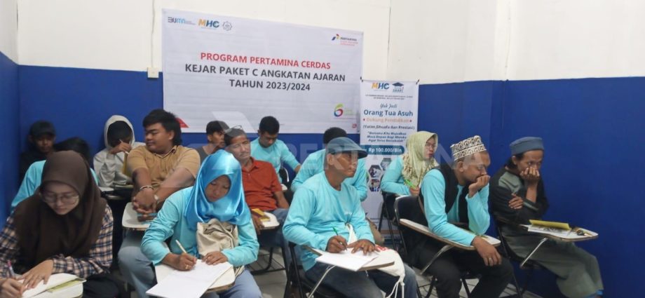 Kilang Dumai Lanjutkan Program Pertamina Cerdas untuk Pendidikan Kesetaraan