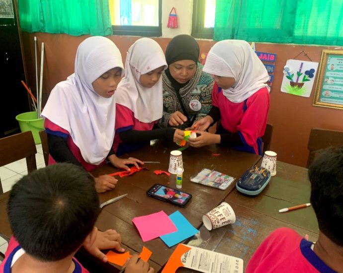 Oakwood Hotel TMII Bersama FOI Aksi Nyata Edukasi Tanam Pangan di Hari Pendidikan Lingkungan Hidup Sedunia