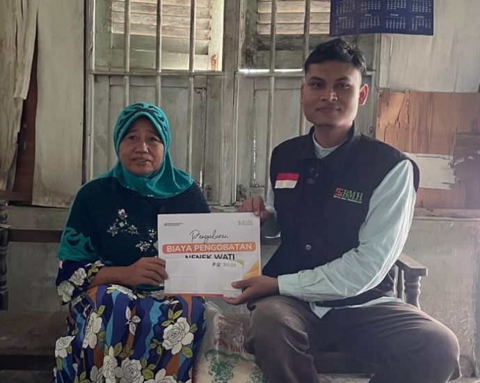 BMH Sumut Bantu Nenek Wati, Lansia Sebatang Kara yang Terluka Akibat Terjatuh