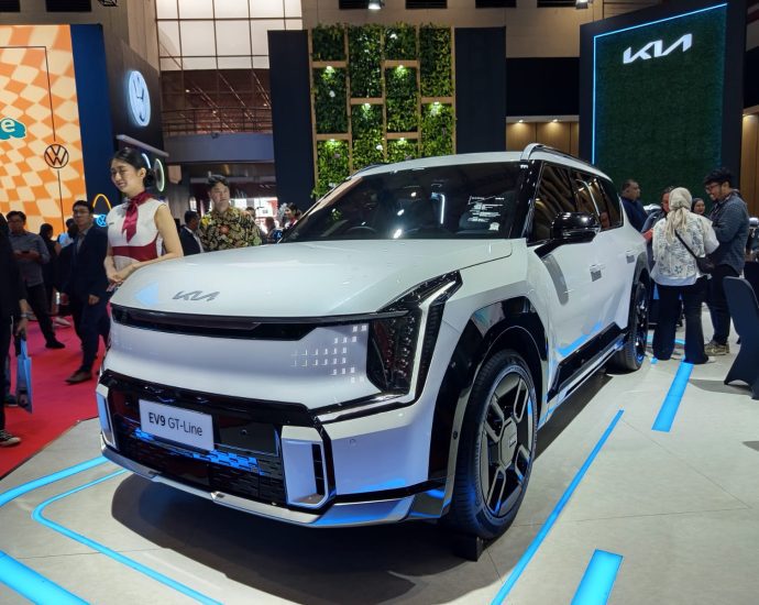 Kia Pamerkan Lini Produk Lengkap di IIMS 2025