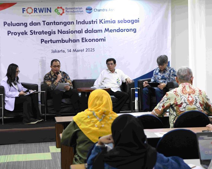 Industri Kimia Berperan Penting Memacu Ekonomi Tumbuh 8 Persen