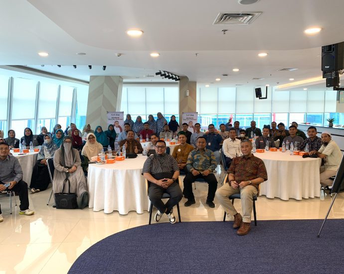 Team BMH Ikut Serta Dalam Seminar Dan Bedah Buku "Check Your Leadership"