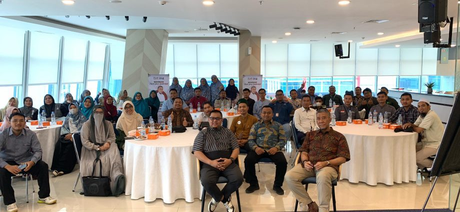 Team BMH Ikut Serta Dalam Seminar Dan Bedah Buku "Check Your Leadership"