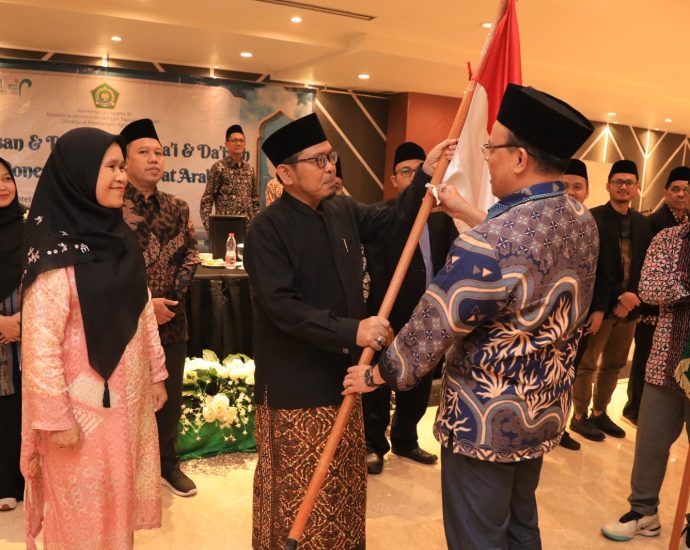 Kemenag Berangkatkan 20 Dai dan Daiyah ke Uni Emirat Arab