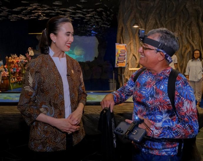 Menteri Pariwisata Tinjau Jakarta AQuarium Safari Jelang Libur Lebaran