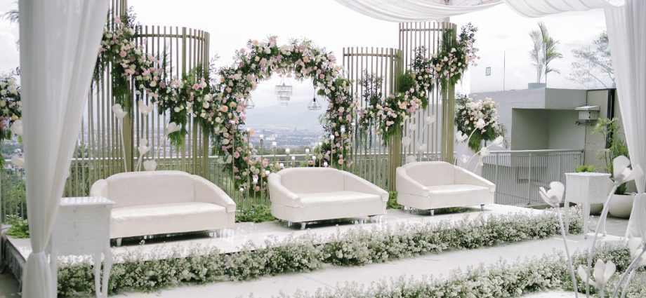 Pemandangan Indah Kota Bandung : Swiss-Belresort Dago Heritage Spesial Tawarkan Perayaan Pernikahan Semi Outdoor yang Romantis