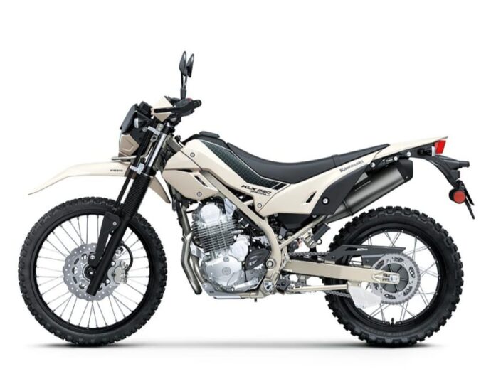 Kawasaki Indonesia Luncurkan KLX230 SHERPA di Acara JiExpo Kemayoran Jakarta Fair 2025